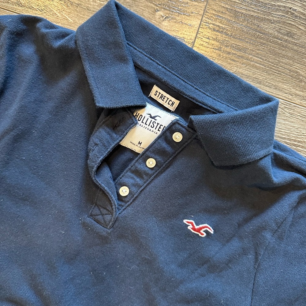 Hollister Women's Navy Polo Shirt - Picture 2 of 2